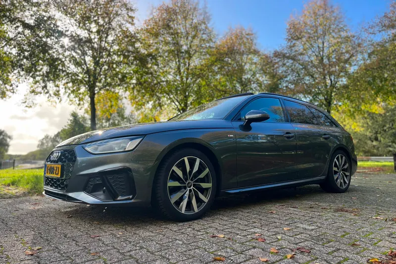 Audi A4 (2023)