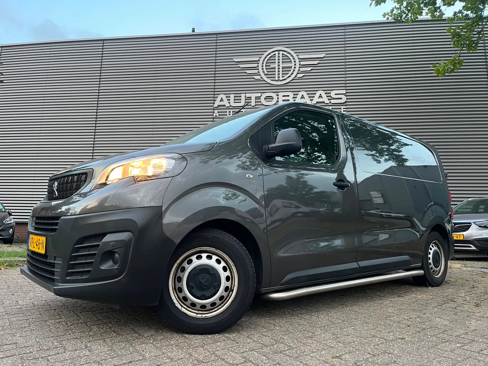Peugeot Expert (2022) — foto 1