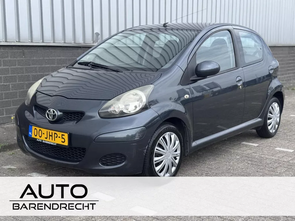 Toyota Aygo (2009) — foto 1