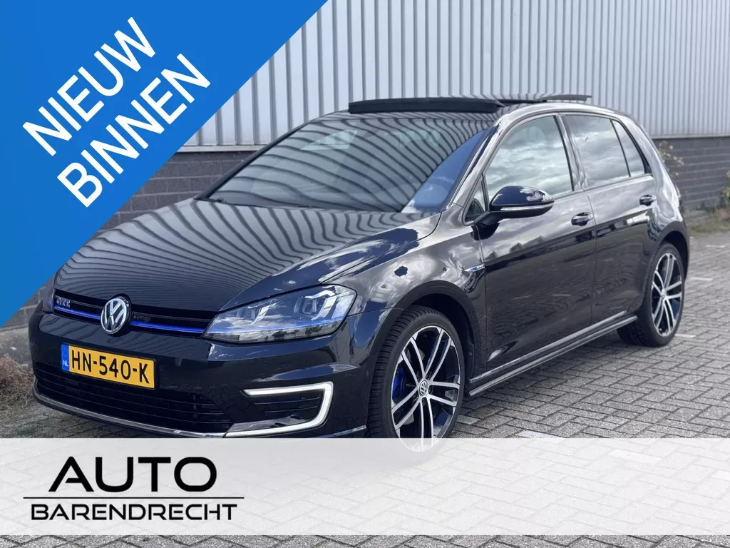 Volkswagen Golf (2015) — foto 1