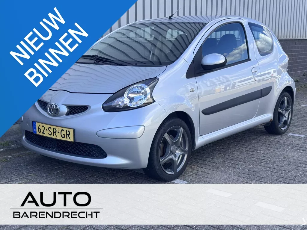 Toyota Aygo (2006) — foto 1