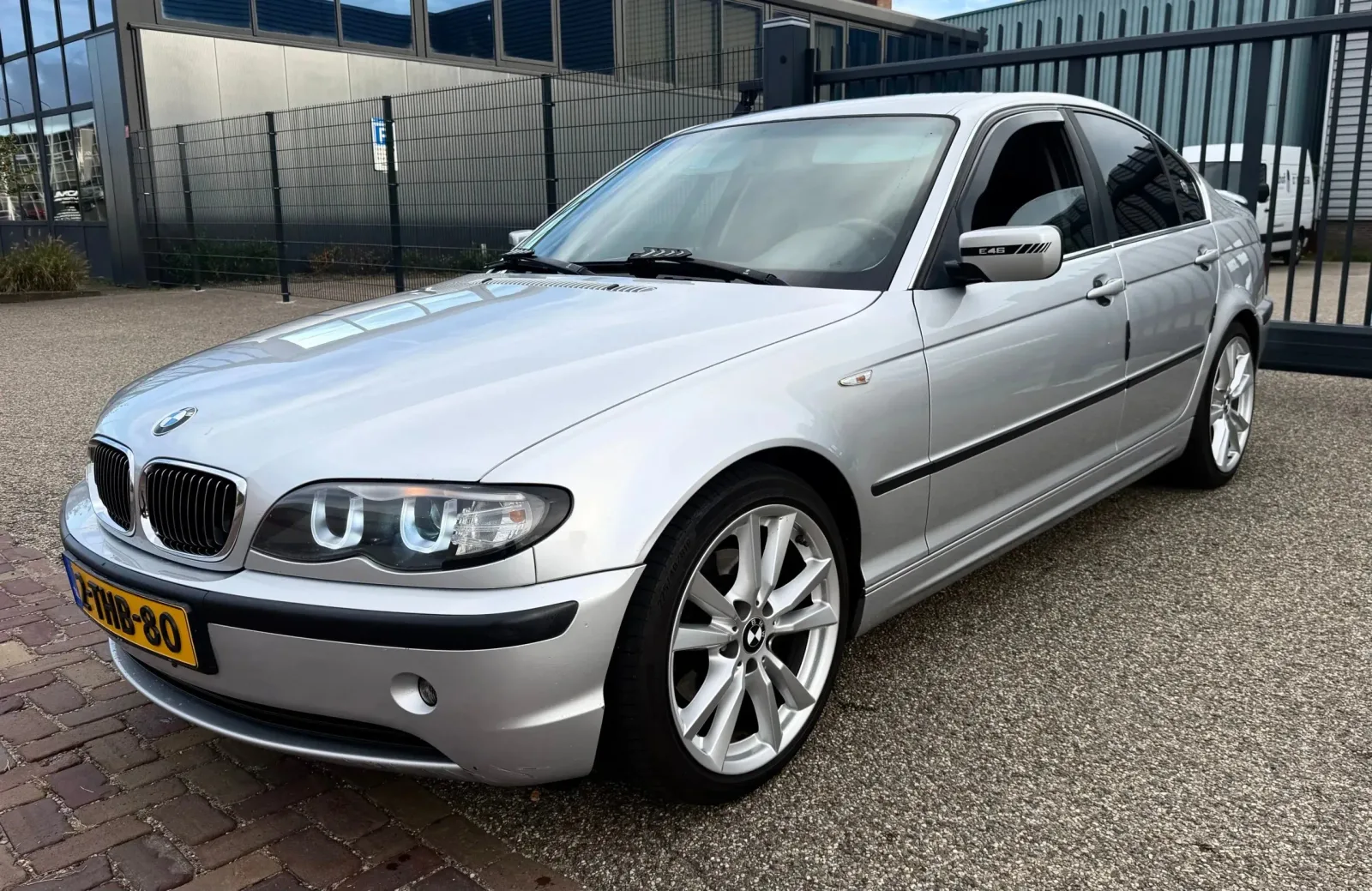 BMW 3-Serie (2003) — foto 1