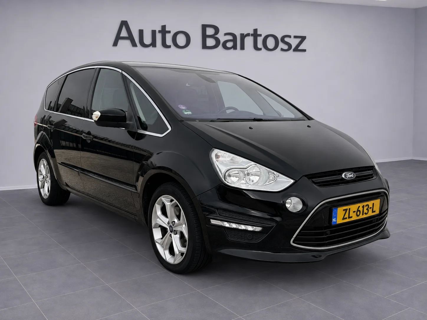 Ford S-Max (2013) — foto 1