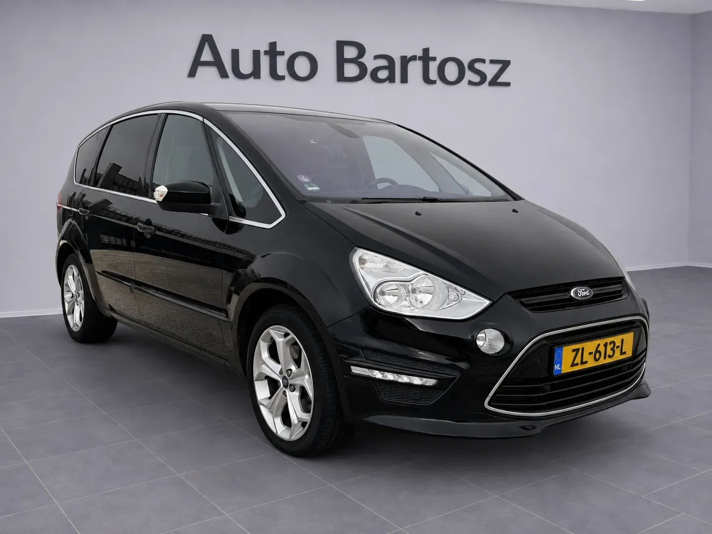Ford S-Max (2013) — foto 1