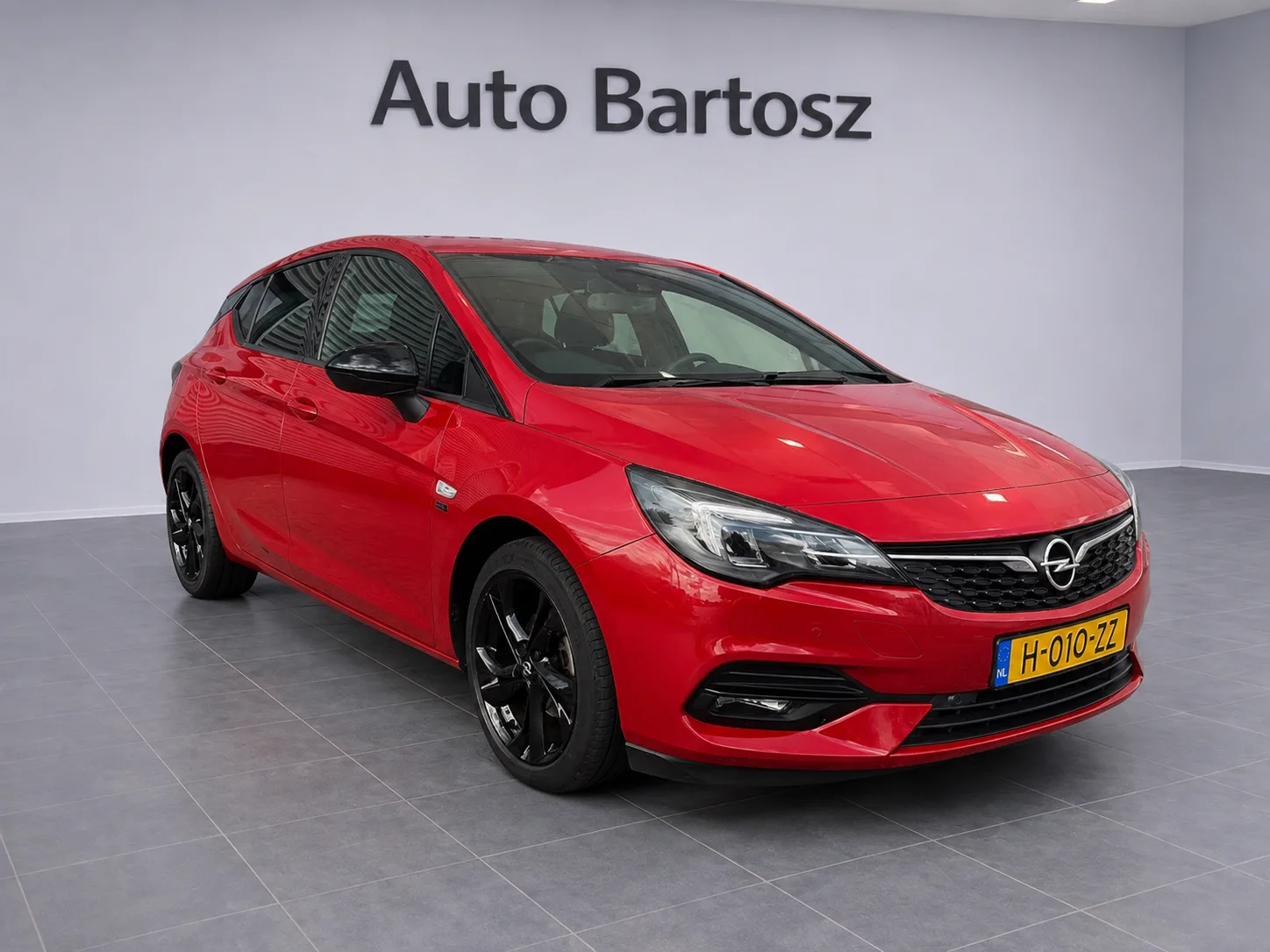 Opel Astra (2020) — foto 1