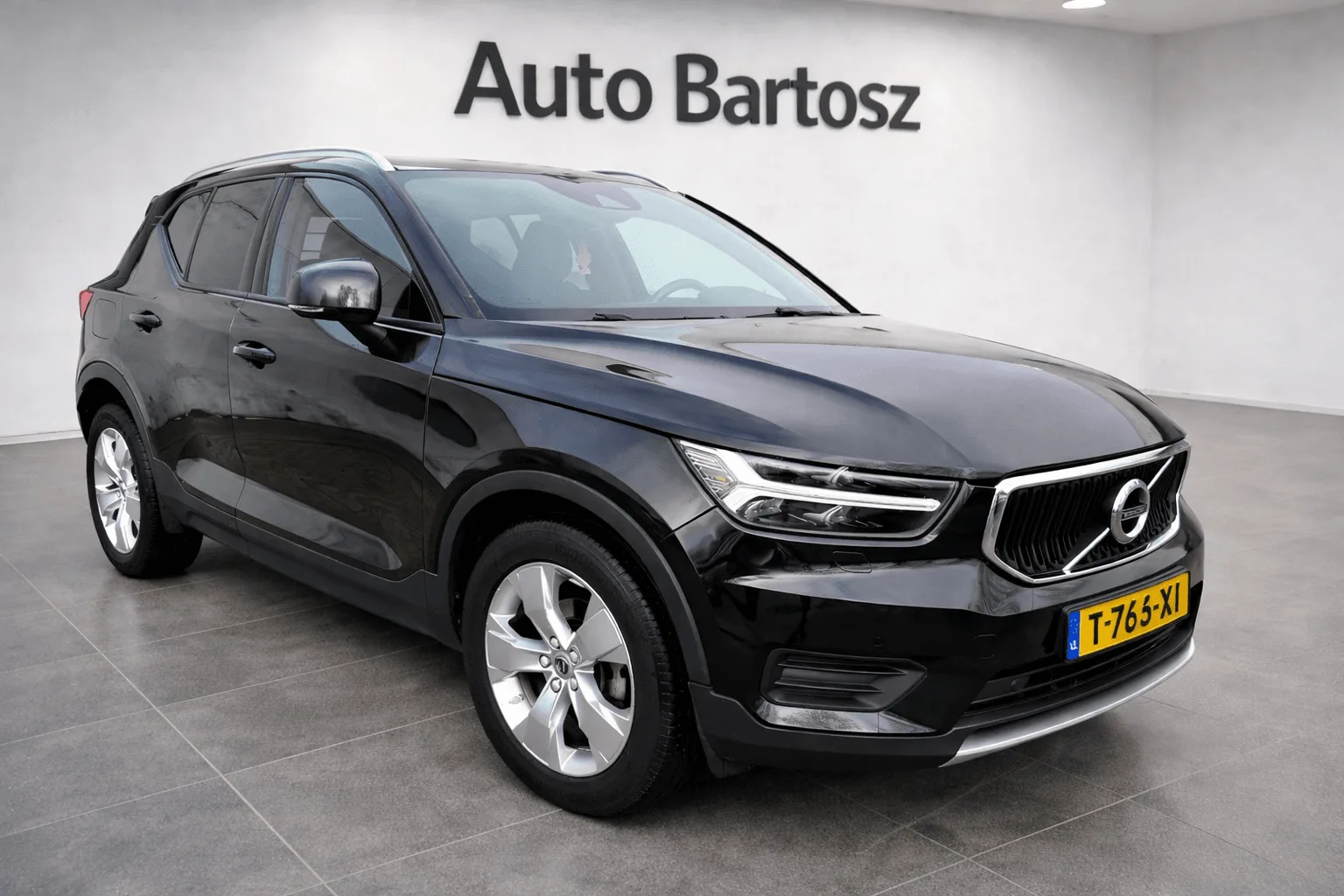 Volvo XC40 (2020) — foto 1