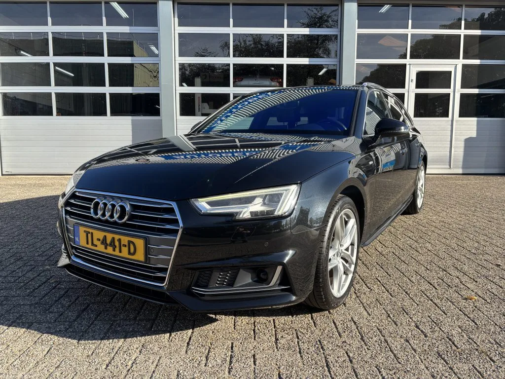 Audi A4 (2017) — foto 1