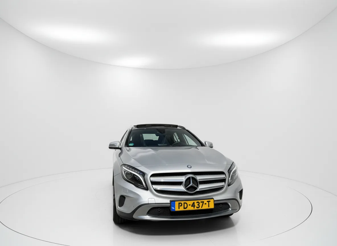 Mercedes-Benz GLA (2014) — foto 1