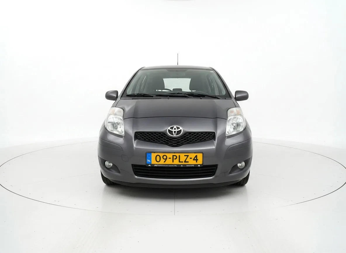 Toyota Yaris (2011) — foto 1
