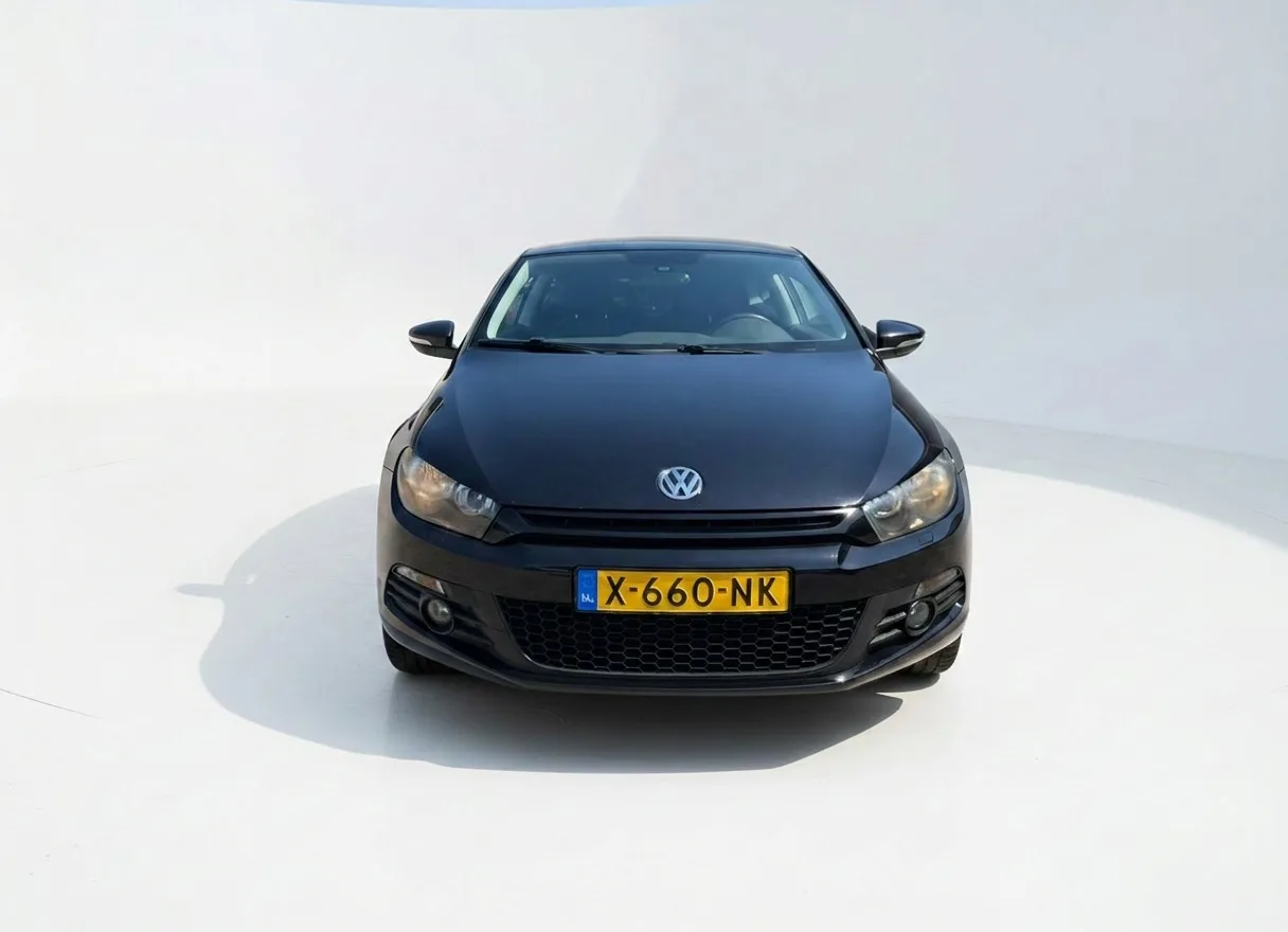 Volkswagen Scirocco (2013) — foto 1