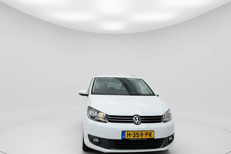 Volkswagen Touran (2015)
