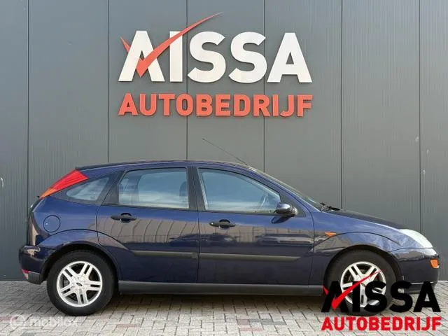 Ford Focus (2001) — foto 1