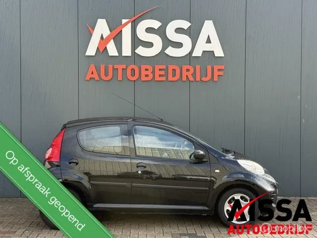 Peugeot 107 (2009) — foto 1