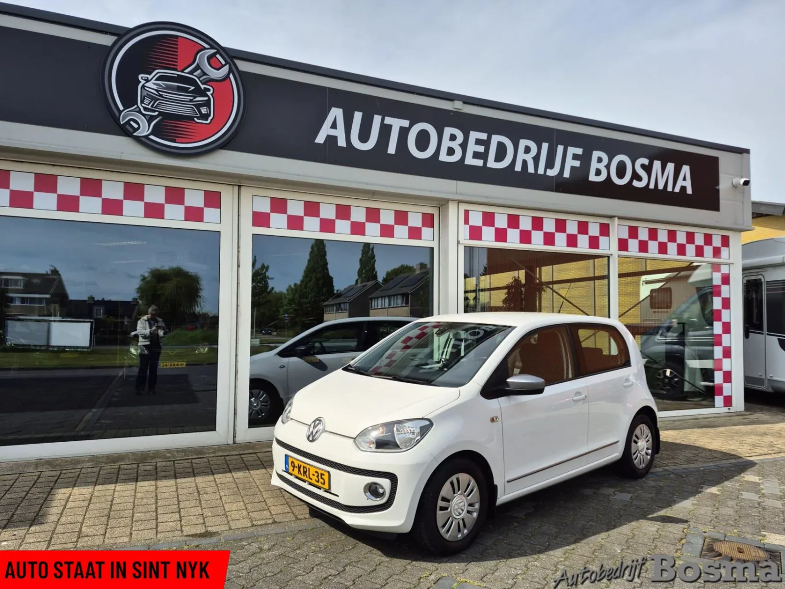 Volkswagen Up! (2013) — foto 1