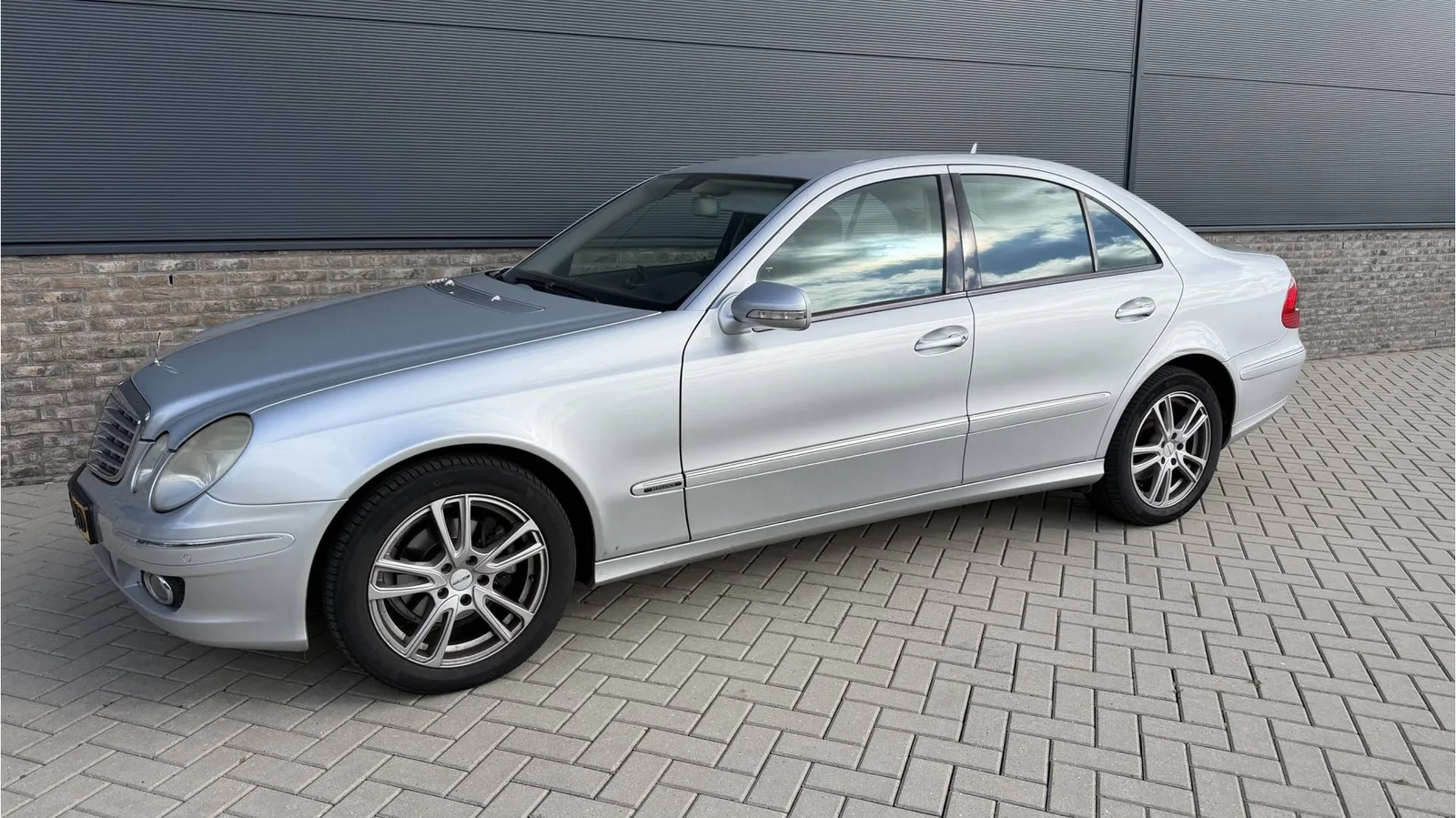 Mercedes-Benz E-Klasse (2006) — foto 1