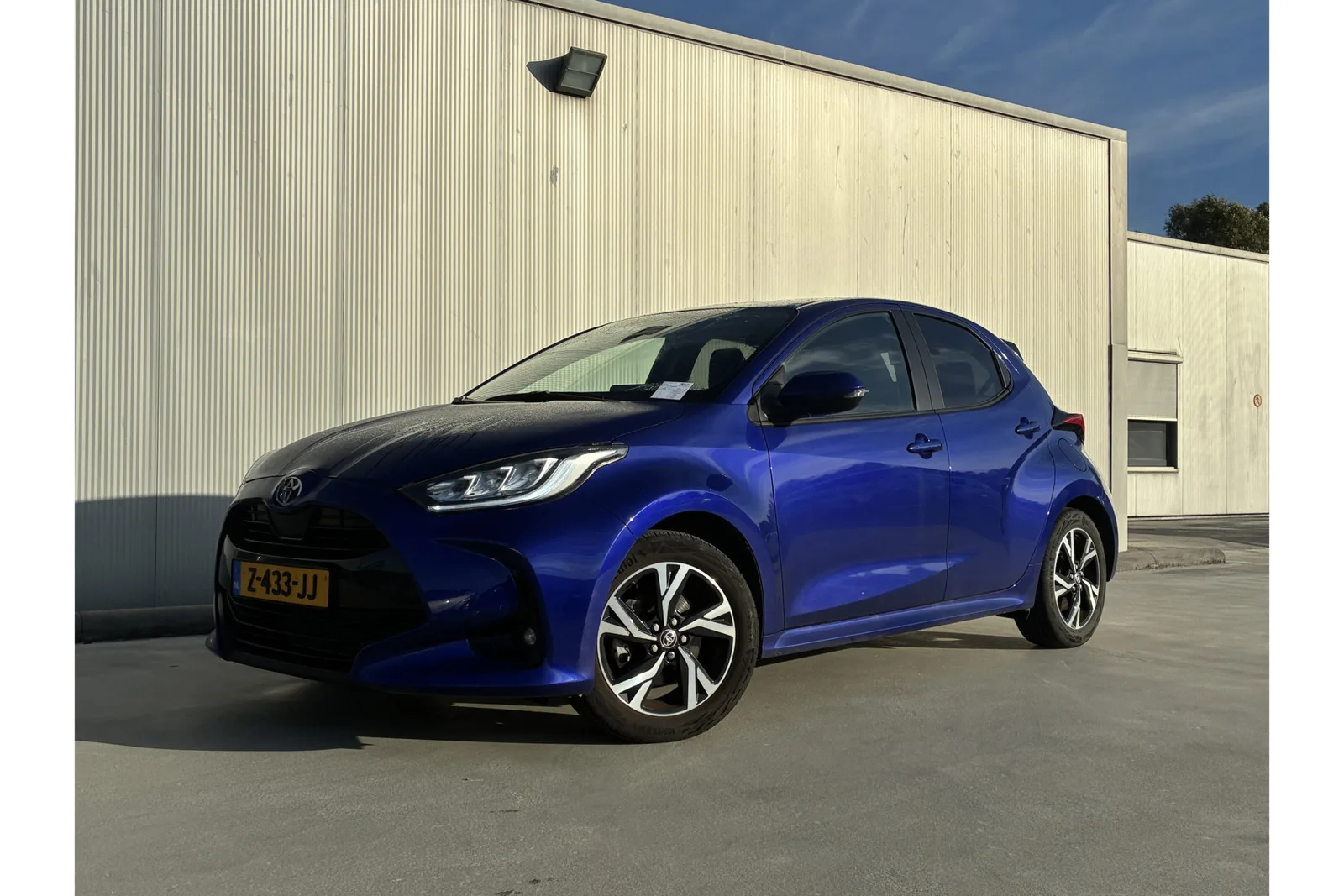 Toyota Yaris (2024) — foto 1