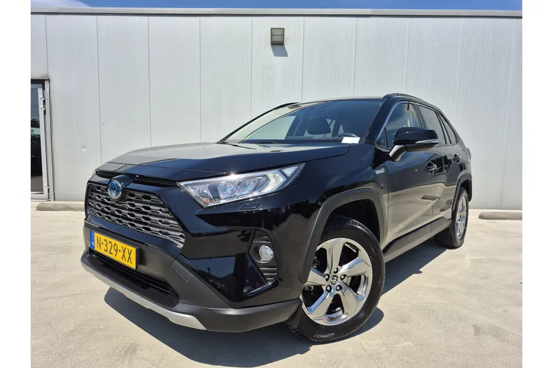 Toyota RAV4 (2021)