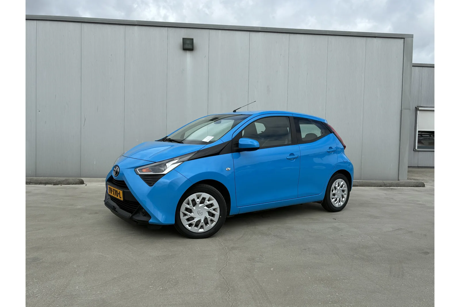 Toyota Aygo (2018) — foto 1