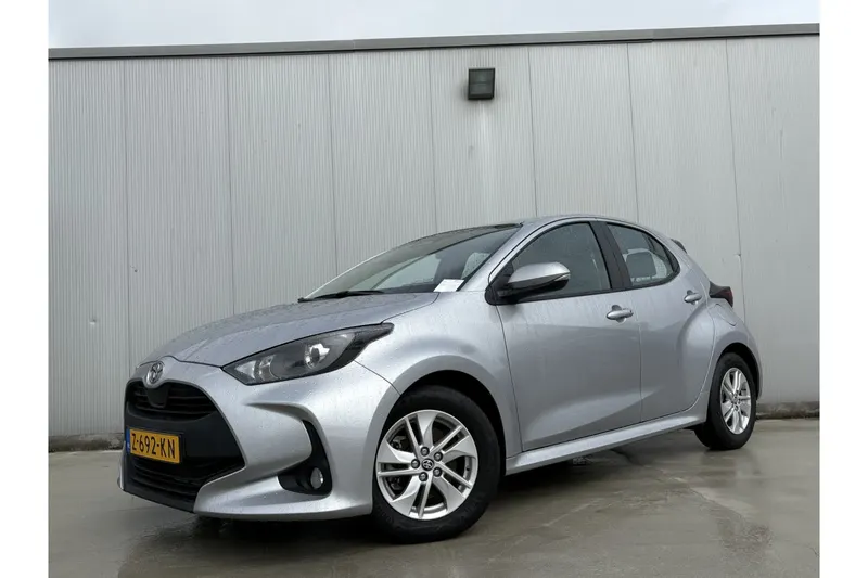 Toyota Yaris (2024)