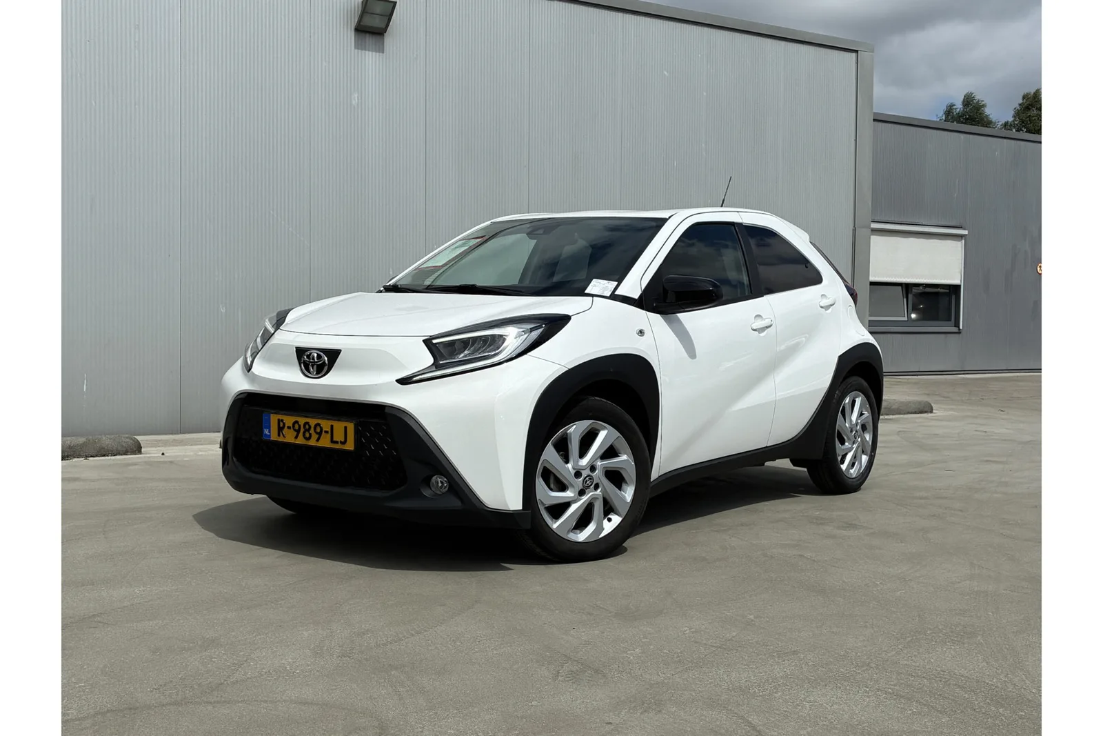 Toyota Aygo X (2022) — foto 1