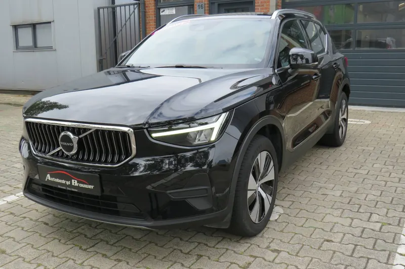 Volvo XC40 (2022)