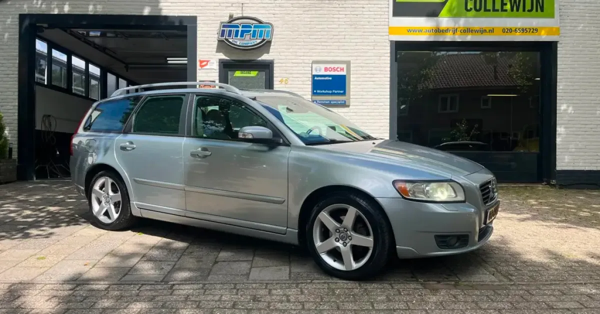 Volvo V50 (2008) — foto 1