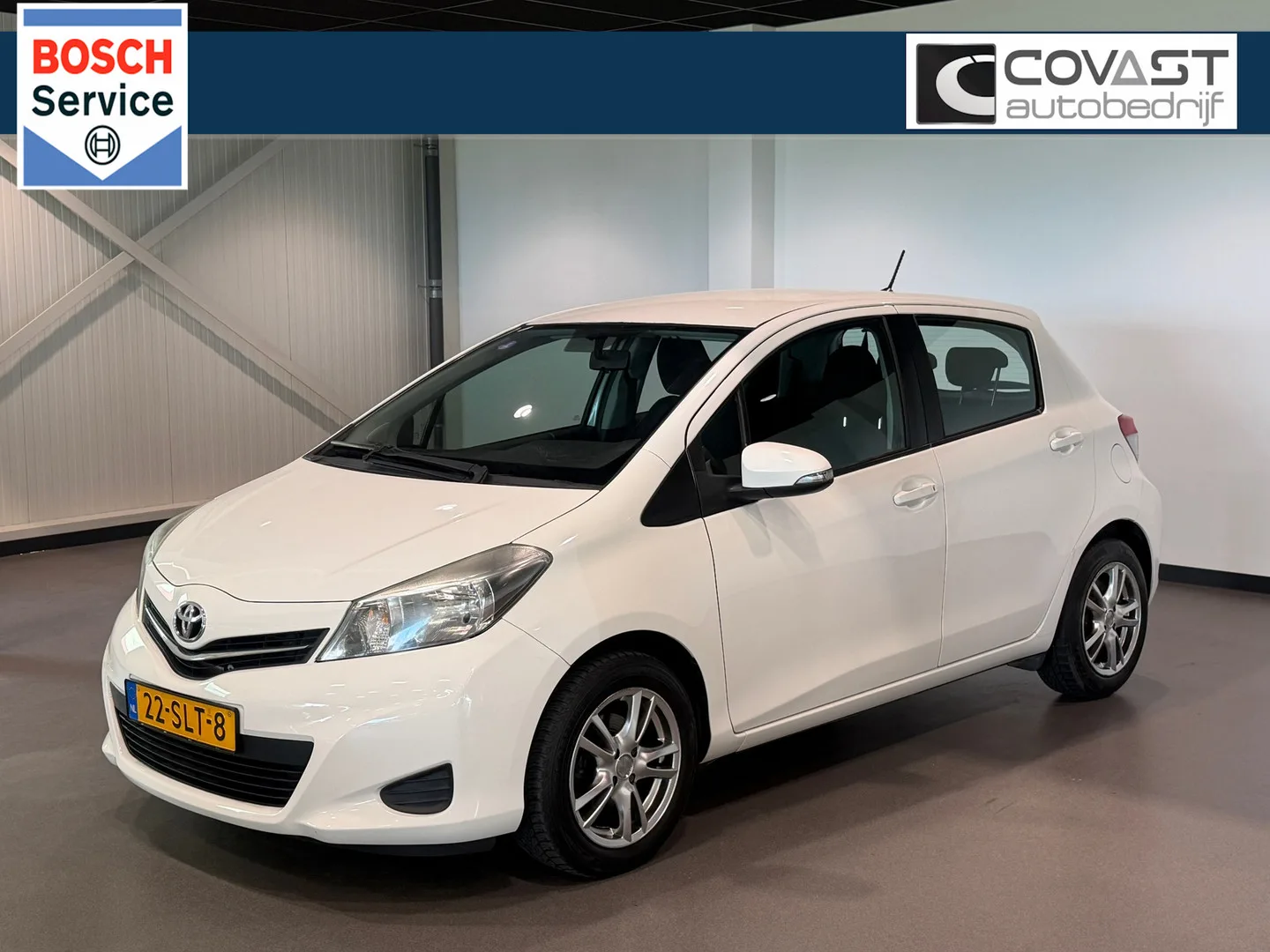Toyota Yaris (2012) — foto 1