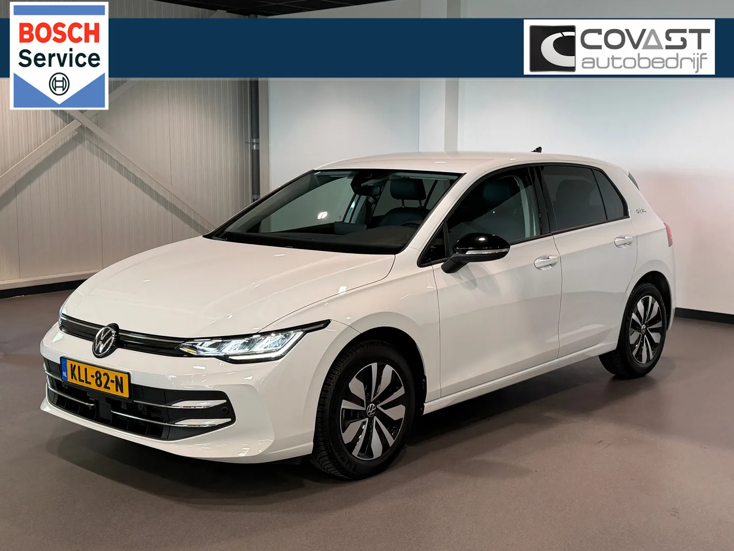 Volkswagen Golf (2025) — foto 1