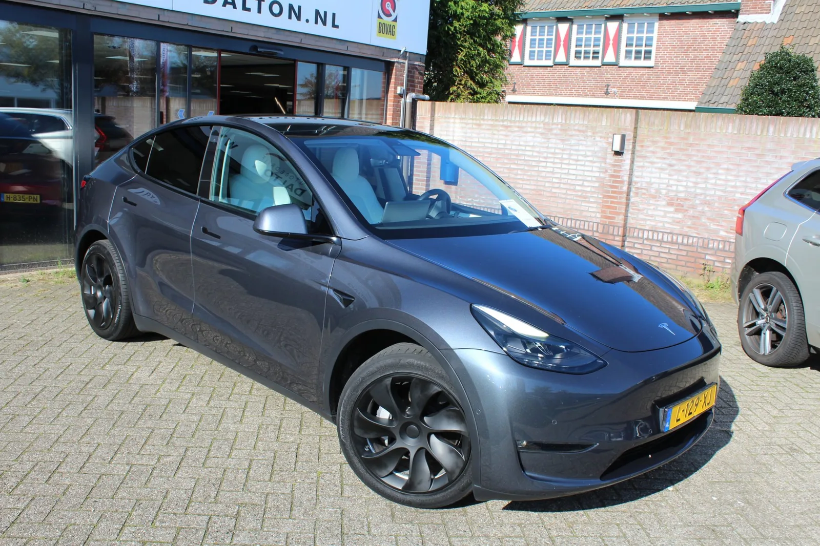 Tesla Model Y (2021) — foto 1