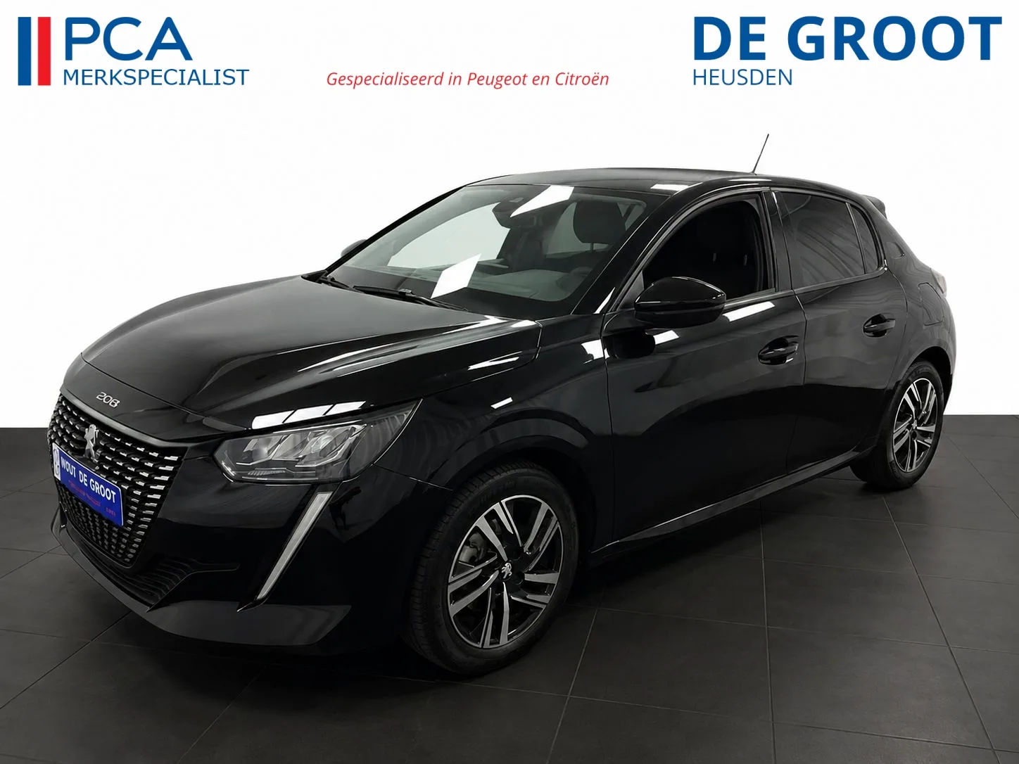 Peugeot 208 (2022) — foto 1