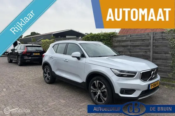 Volvo XC40 (2022) — foto 1