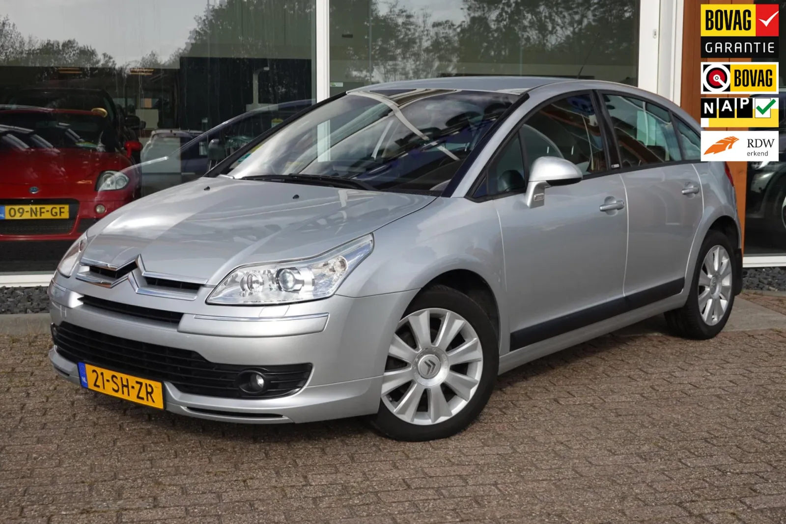 Citroën C4 (2006) — foto 1