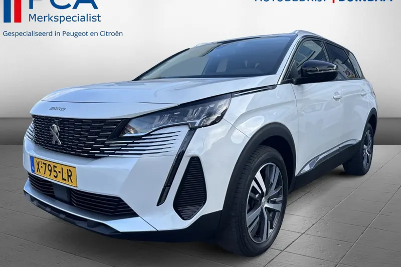 Peugeot 5008 (2022)