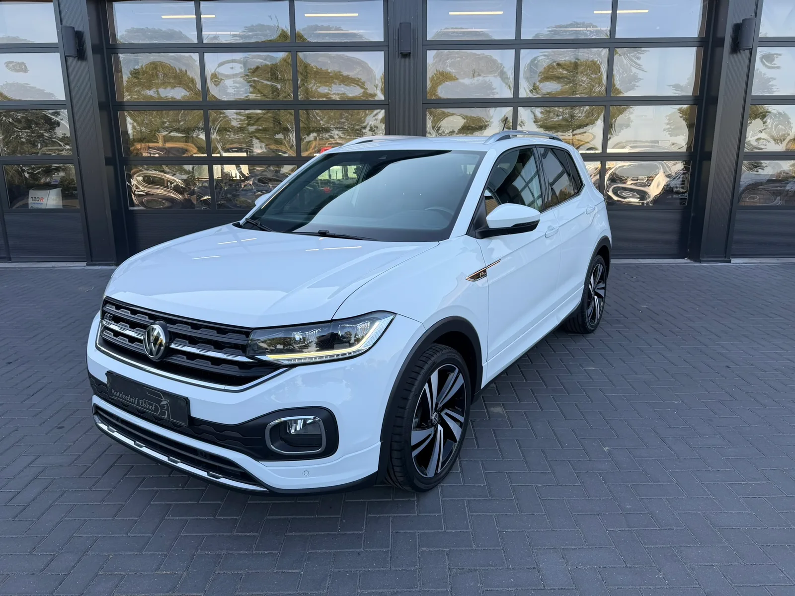Volkswagen T-Cross (2020) — foto 1