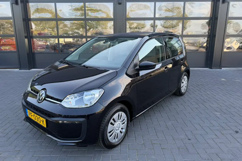 Volkswagen Up! (2017)