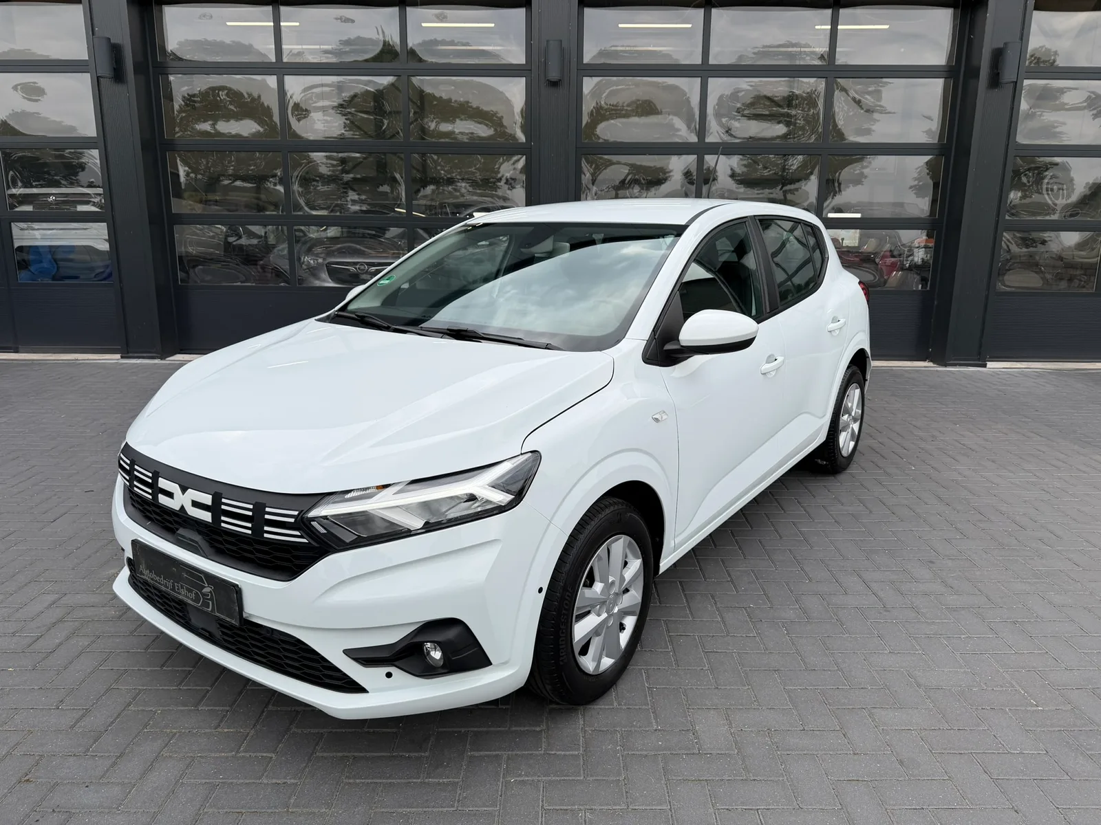 Dacia Sandero (2024) — foto 1