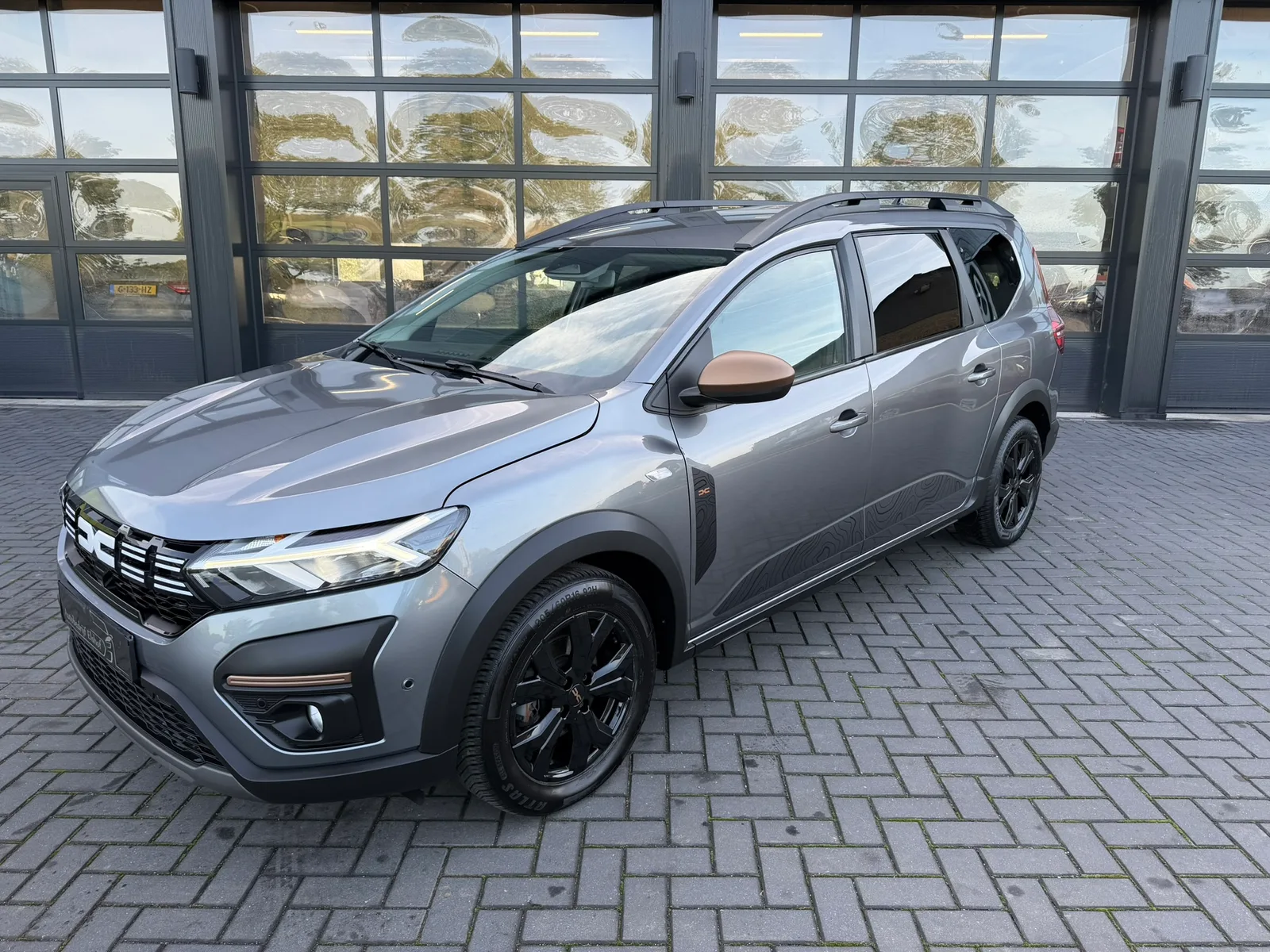 Dacia Jogger (2024) — foto 1