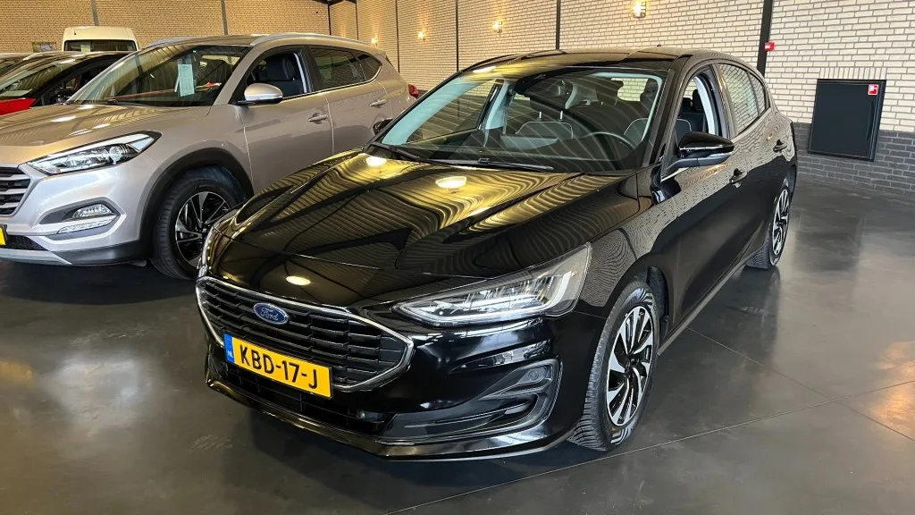 Ford Focus (2022) — foto 1