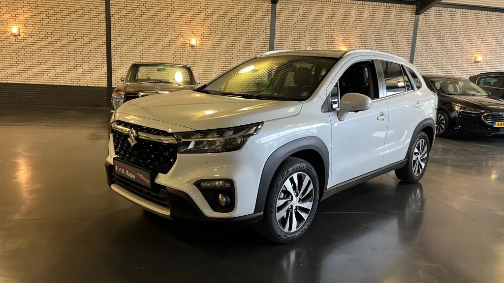 Suzuki S-CROSS (2026) — foto 1