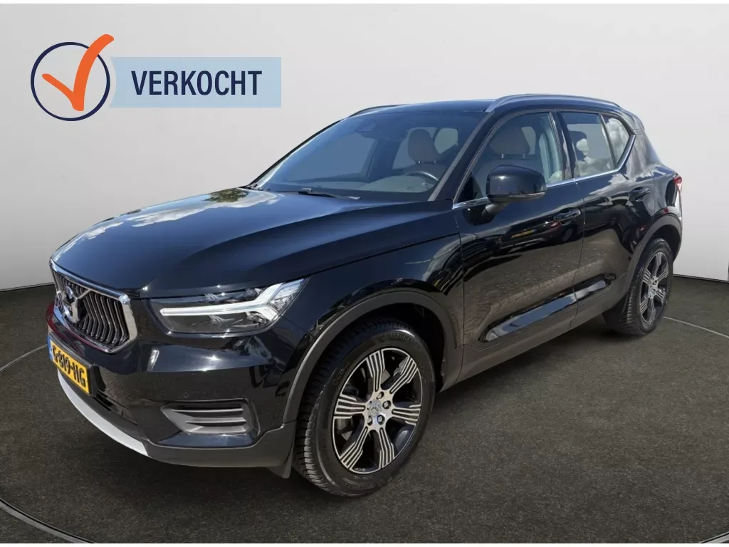 Volvo XC40 (2019) — foto 1
