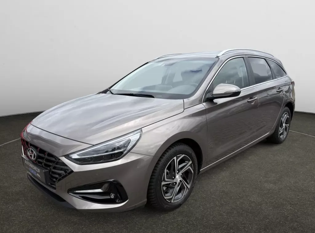 Hyundai i30 (2024) — foto 1