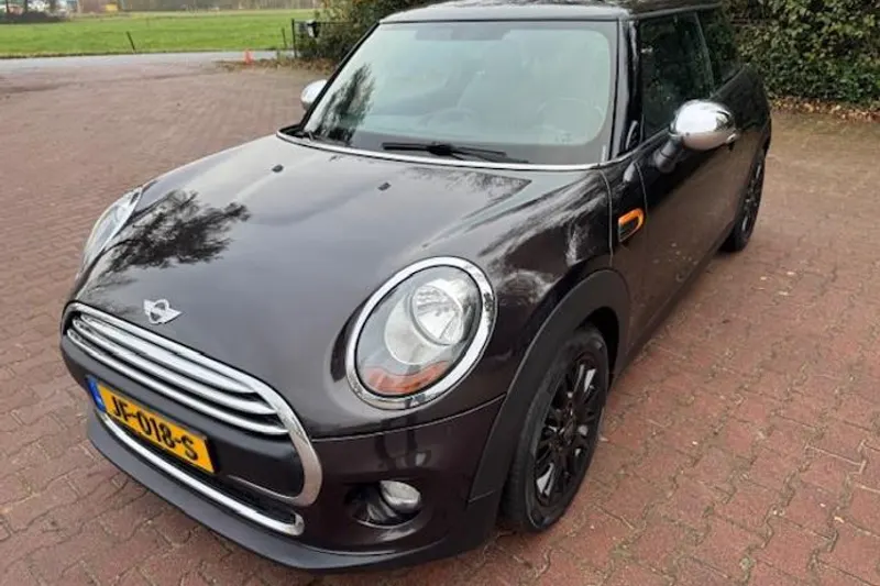 MINI One (2016)