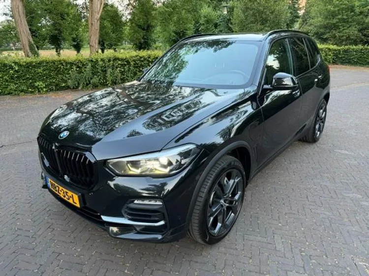 BMW X5 (2020) — foto 1