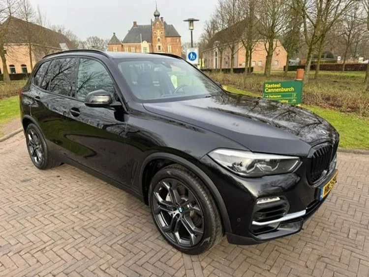 BMW X5 (2020) — foto 1