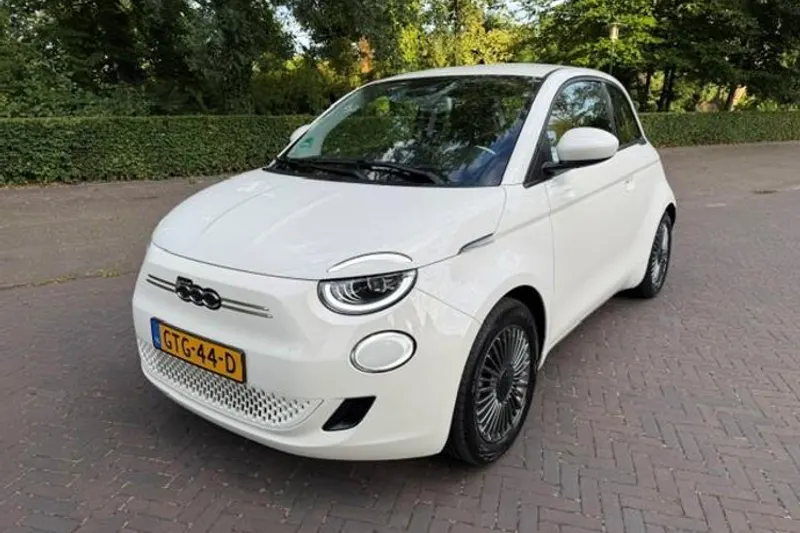 Fiat 500e (2022)