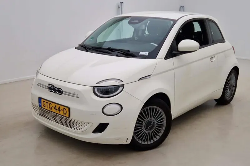 Fiat 500 (2022)