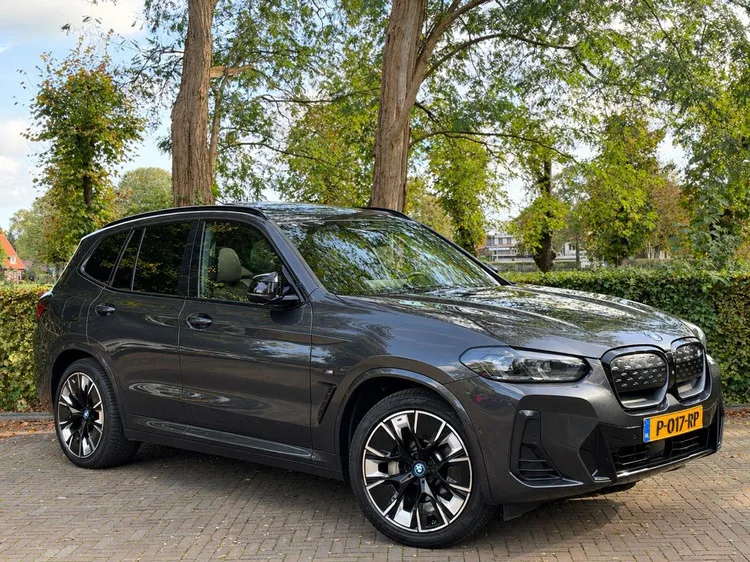 BMW iX3 (2022) — foto 1