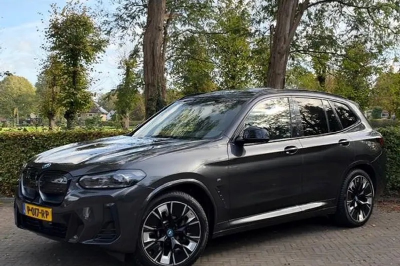 BMW iX3 (2022)