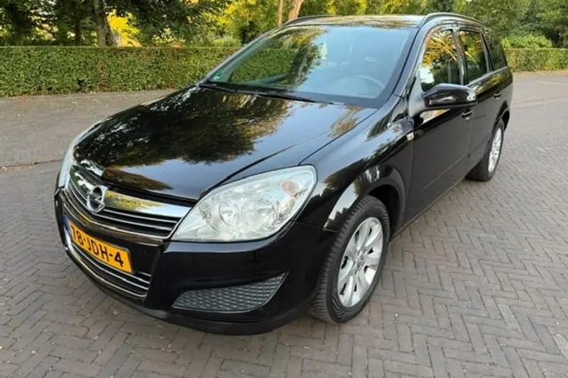 Opel Astra (2009)