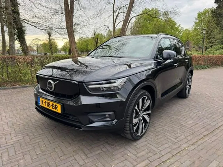 Volvo XC40 (2020) — foto 1